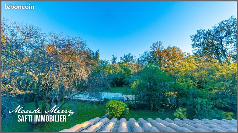 Villa 4 pièces 145 m²