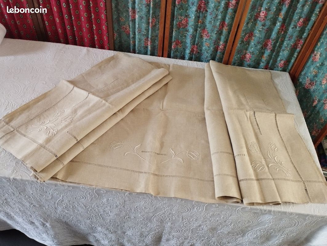 Drap ancien brodé main, pur lin, jamais utilisé (image 14)