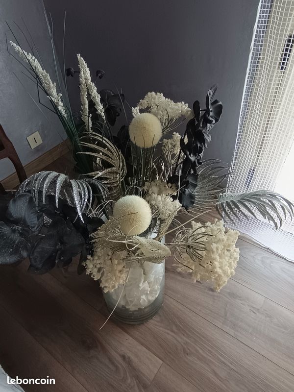 Vase avec fleurs deco (image 1)