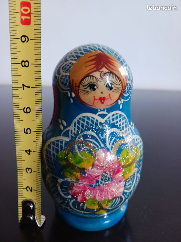 Matriochka Russe 25 Pièces – Poupées Gigognes Classiques Peintes à La Main – Neuve