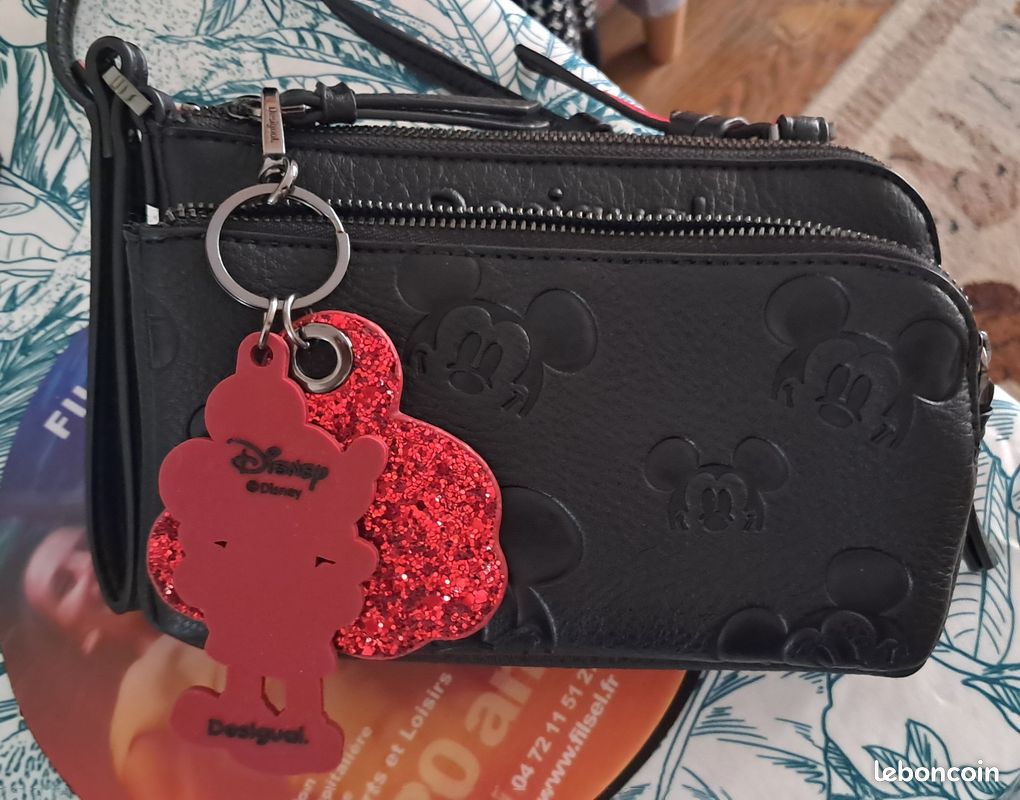 Sac a main mickey desigual Accessoires Bagagerie