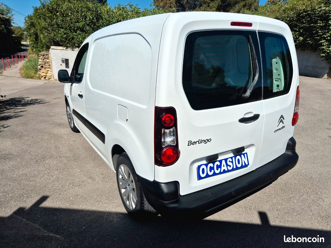 Citroen BERLINGO 1.6 BlueHDi 100ch - 1ère main - Historique complet (image 3)