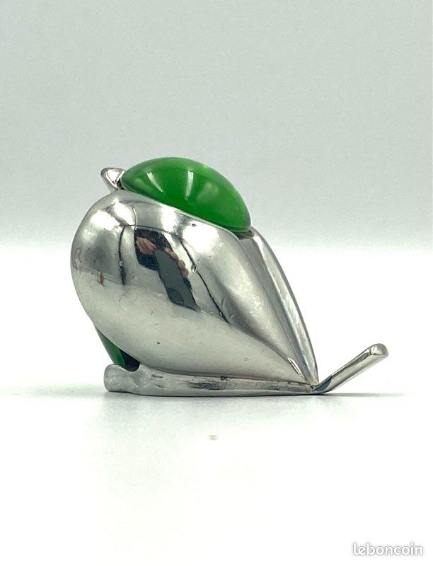 Cloche Et Soucoupe Enfant Style Liberty – Métal Argenté Et Cabochons Verts, Occasion