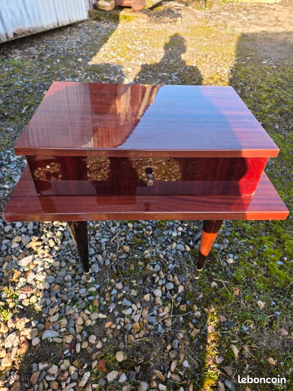 Table de chevets en acajou (image 1)