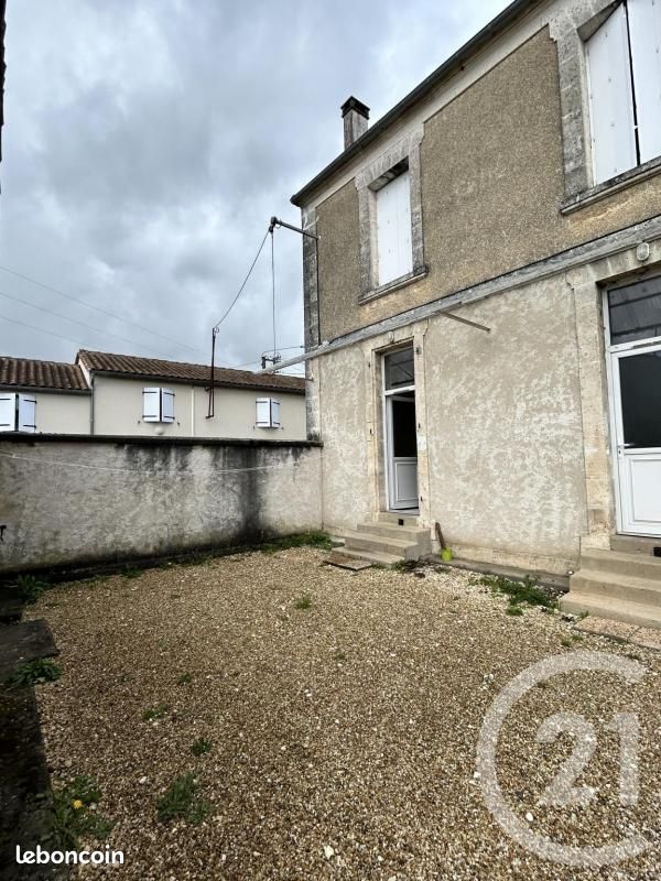 Maison de ville 3 pièces 54 m² - Saint-Yrieix-sur-Charente 16710 (image principale 12)