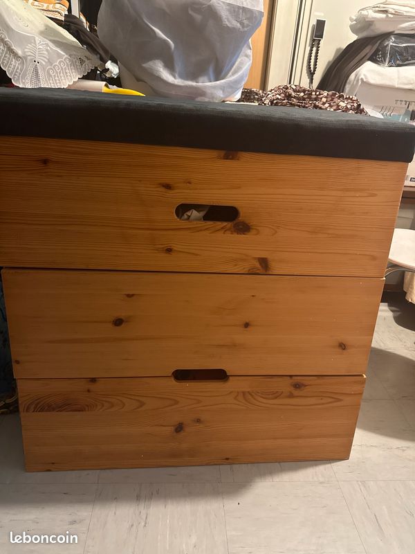 Commode en bois (image 1)
