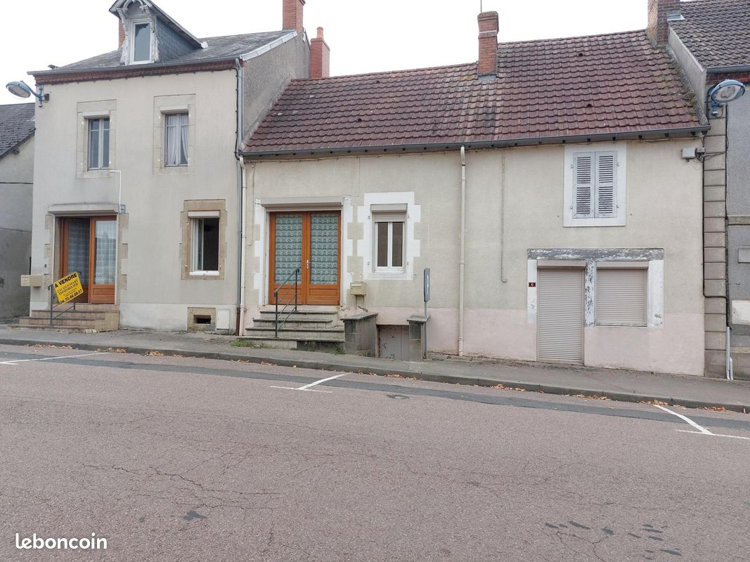Maison 10 pièces 170 m² · à Cossaye · 170 m² · 65 500 €