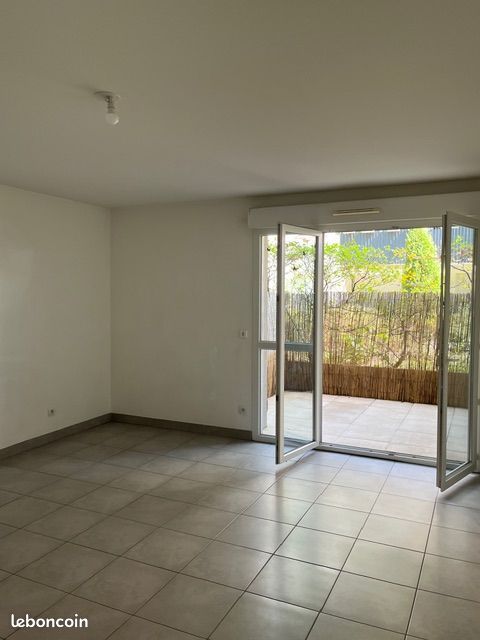 Appartement 2 pièces 49 m² · à Décines-Charpieu · 49 m² · 812 €/mois