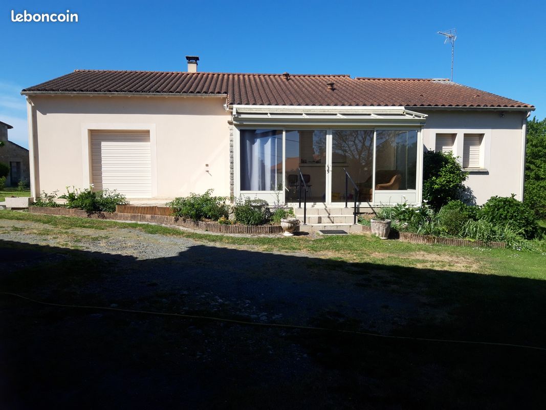 Maison 3 pièces 100 m² · à Vouillé · 100 m² · 230 000 €