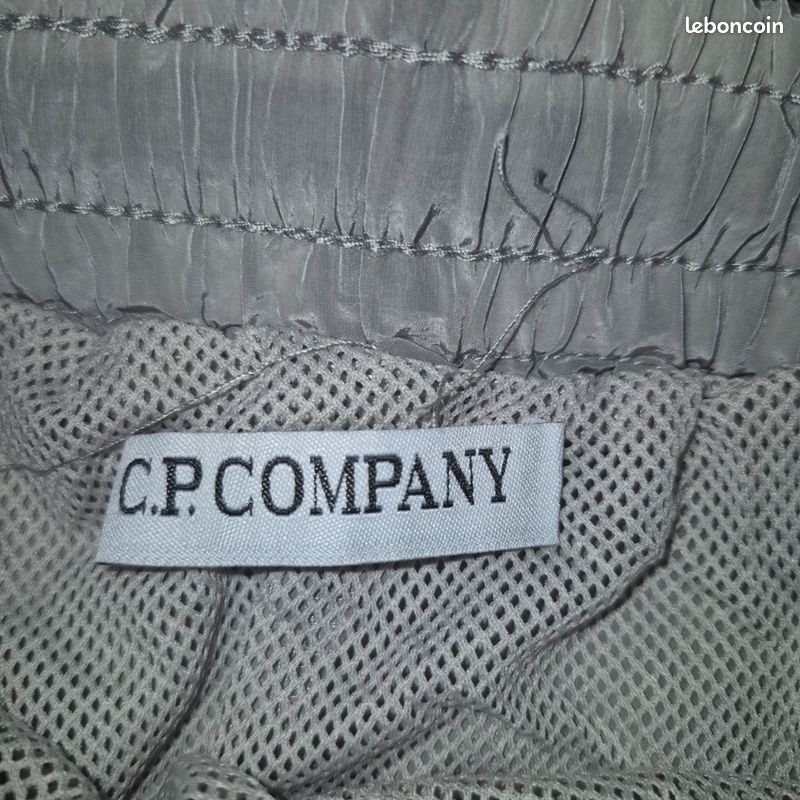 Short CP Company (image 4)