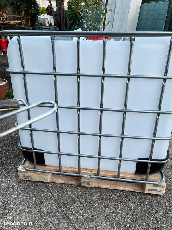 Cuve / Récupérateur d'eau IBC 1000L sur palette (image 4)