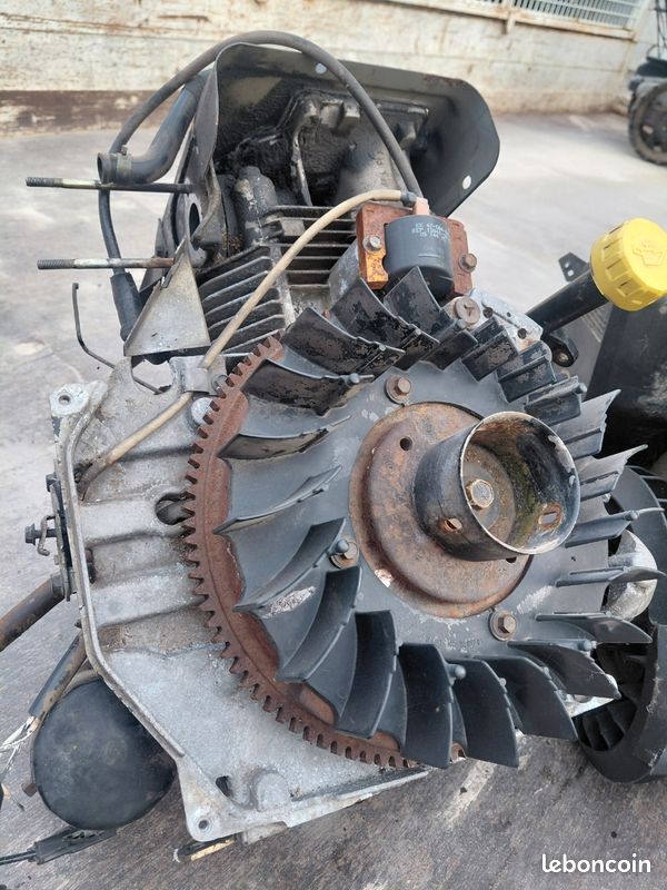 Moteur tracteur tondeuse (image 2)