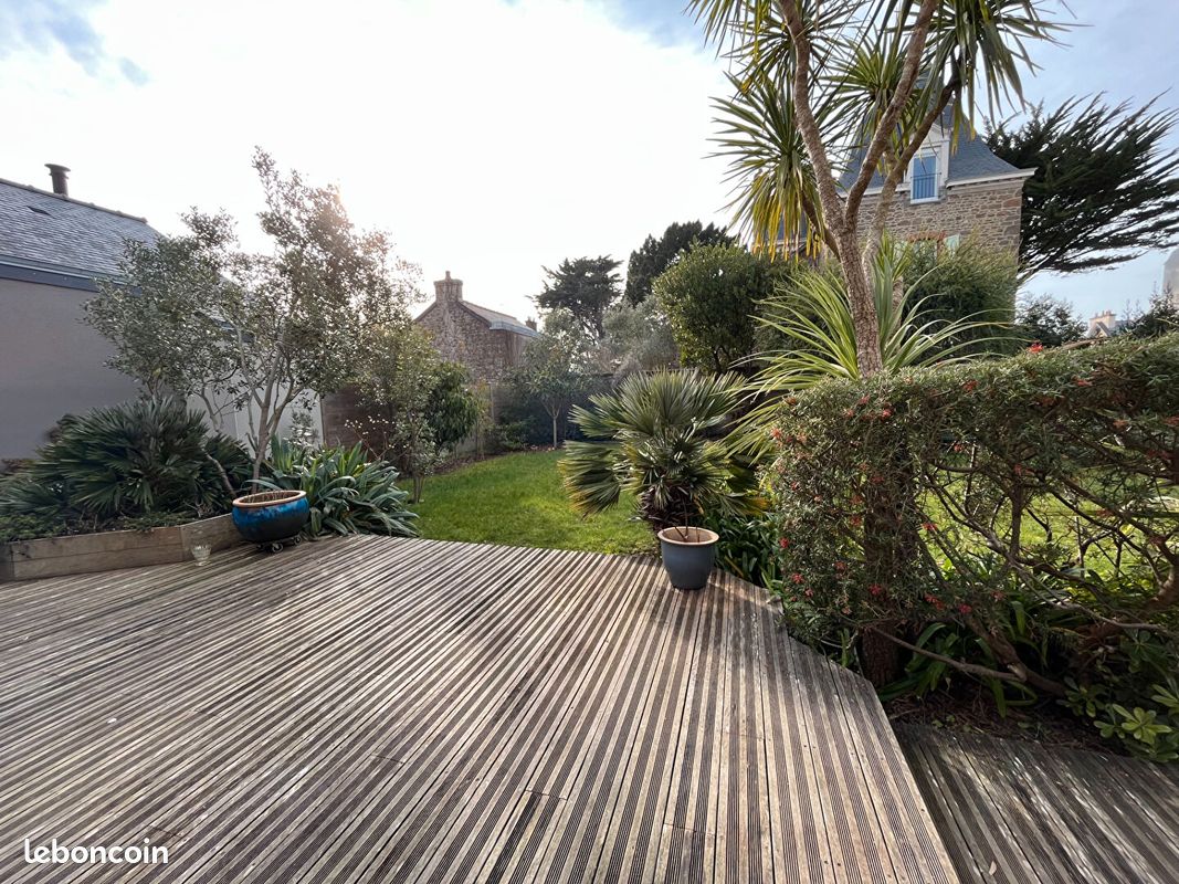 Propriété 7 pièces 157 m² (image 2)
