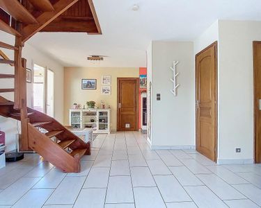 Maison 325 000 € - 91 m²