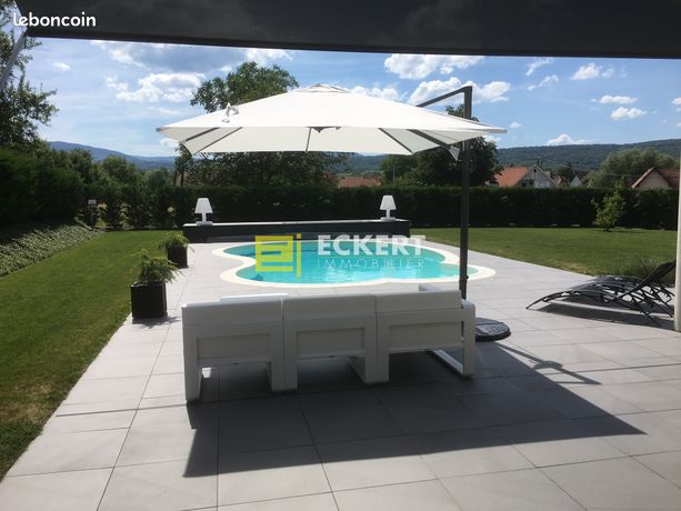 https://img.leboncoin.fr/api/v1/lbcpb1/images/bf/b2/94/bfb294685114043966ed877b8e3dc0800df5dc59.jpg?rule=ad-image