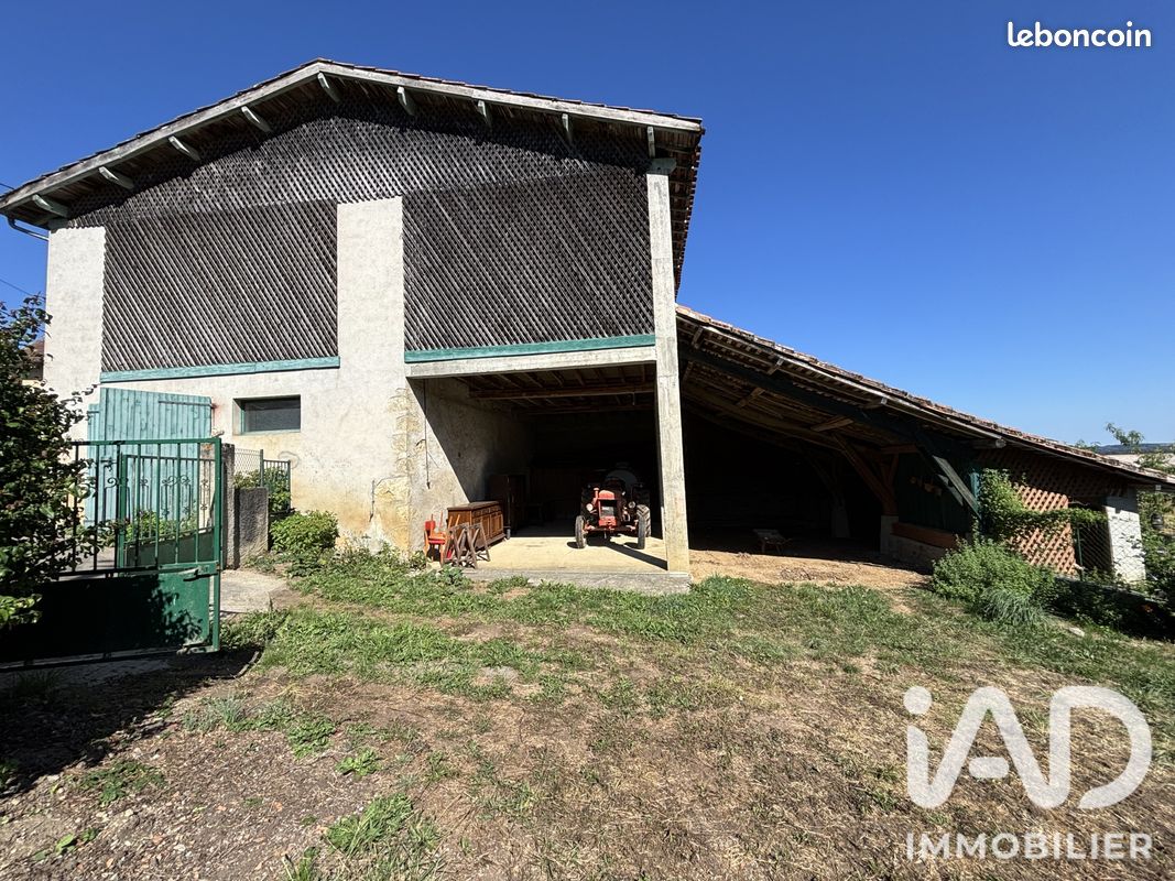 Maison 2 pièces 100 m² · à Saint-Bertrand-de-Comminges · 100 m² · 70 000 €