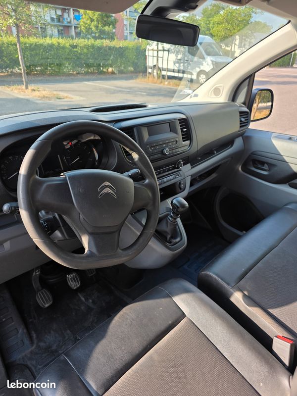 CITROEN JUMPY taille M 1.5 HDi DIESEL 100 cv 1ère Main + Histo Complet CITROEN meuble rangement (image 5)