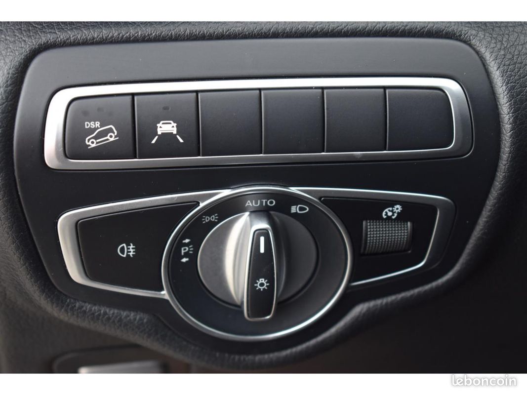 MERCEDES CLASSE V Extra-Long 220 d 9G-TRONIC Avantgarde 4MATIC (image 20)