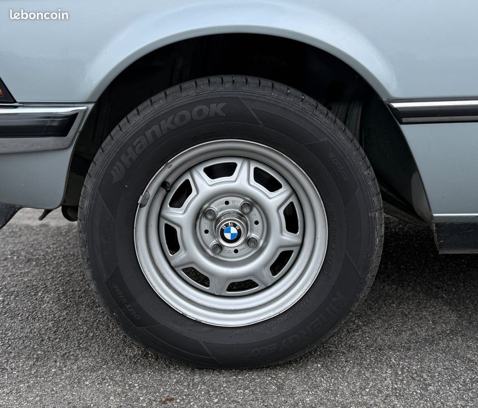 BMW Série 3 e21 323i coupe 143 ch - ENTRETIEN COMPLET - PONT AUTO BLOQUANT - BOITE 5 - SILENCIEUX SUPERSPRINT (image 29)