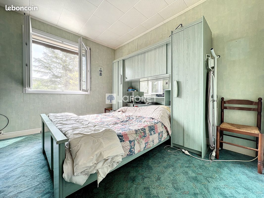 Pavillon 5 pièces 110 m² - Vernoux-en-Gâtine 79240 (image principale 9)