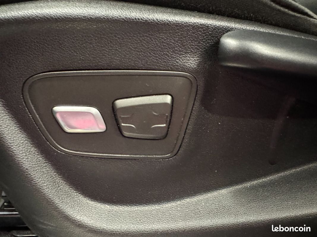 RENAULT SCENIC IV TCe 130 Energy Intens (image 33)