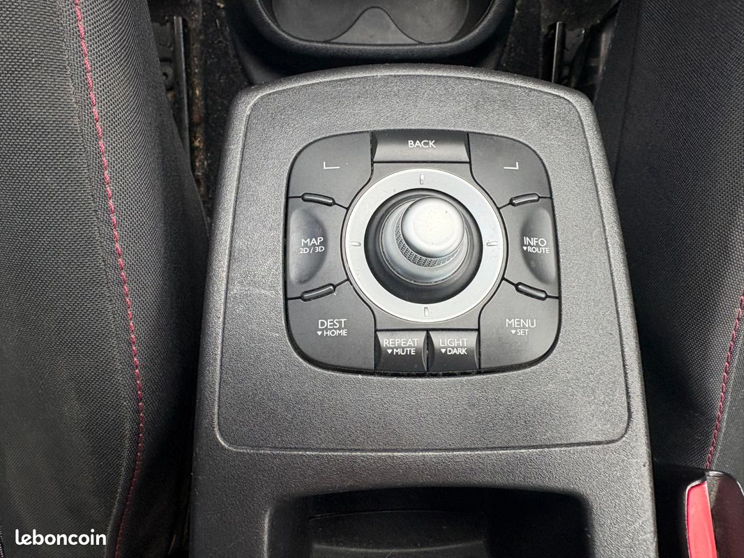 Renault GRAND SCÉNIC III DCi 110 eco2 Limited 7 pl (image 16)