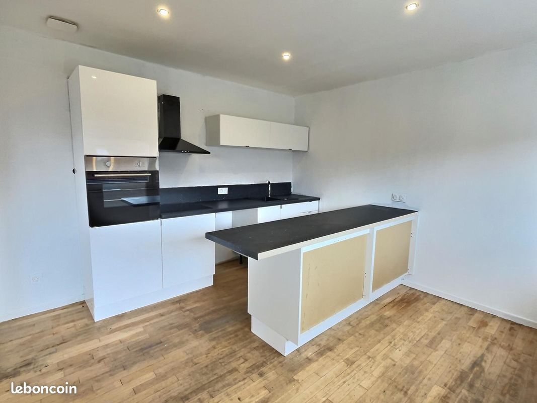Appartement 3 pièces 101 m² · à Forbach · 101 m² · 670 €