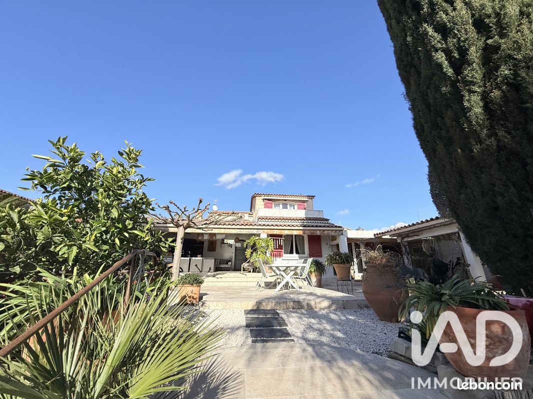 Maison 5 pièces 130 m² · à Sanary-sur-Mer · 130 m² · 1 092 000 €
