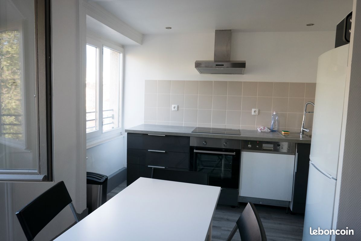 Appartement 3 pièces 58 m² · à Saint-Étienne · 58 m² · 660 €