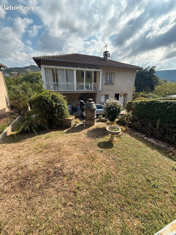 Maison 6 pièces 122 m² · à Saint-Affrique · 122 m² · 175 000 €