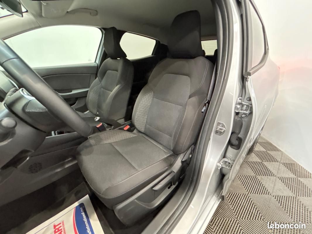Renault Clio V TCe 90 Equilibre (image 9)