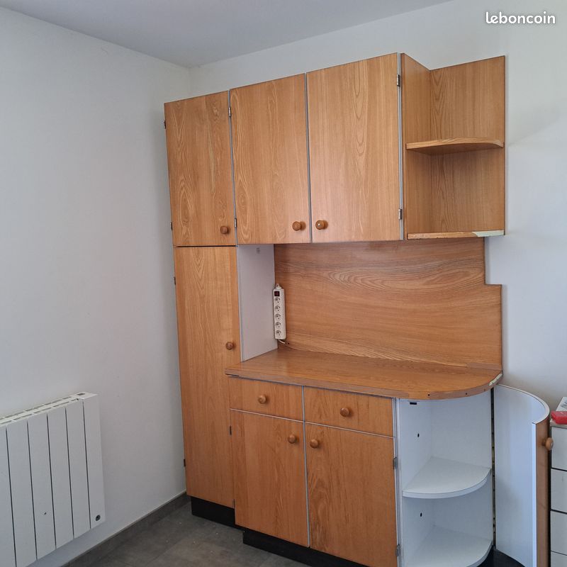 Urgent - Meuble récupérable sur place (image 1)