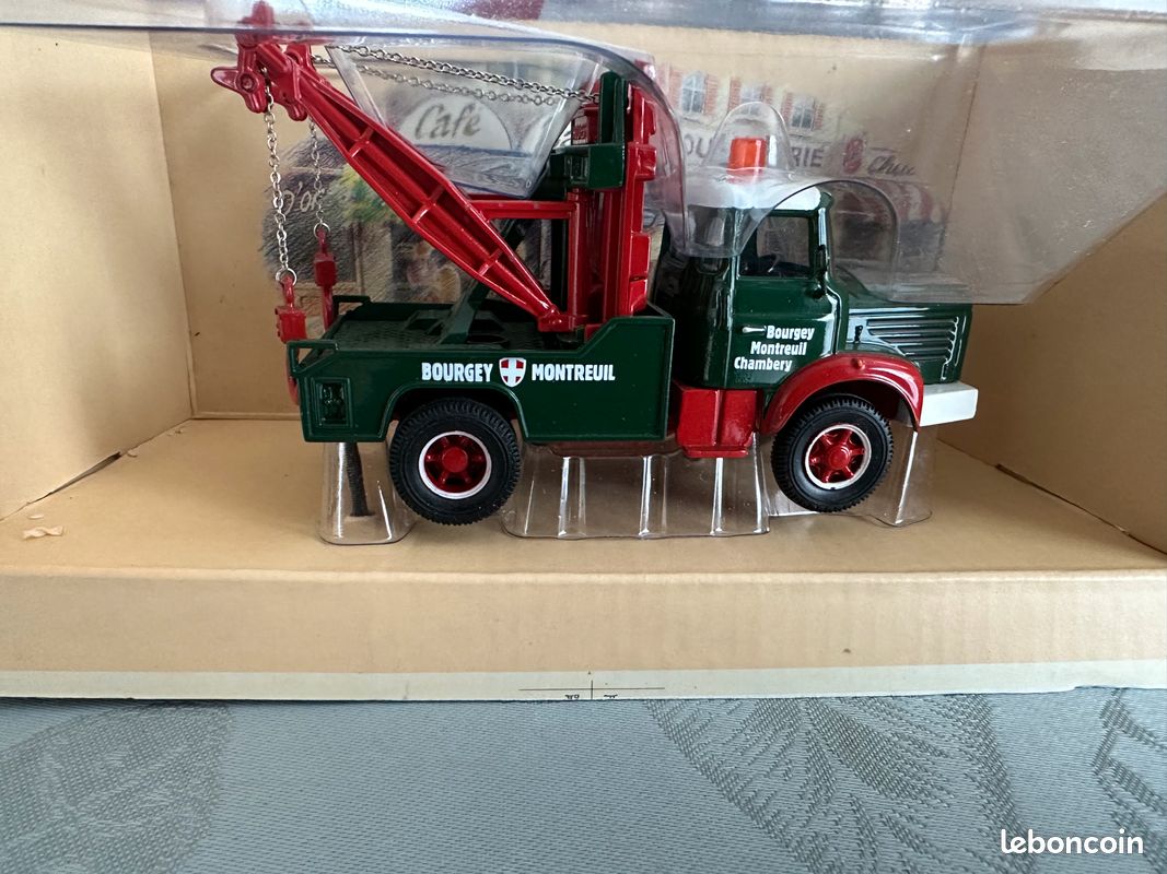 Camion Miniature Corgi – Renault Vini Prix – Échelle 1/50 – Jaune Et Rouge (manque Rétro)