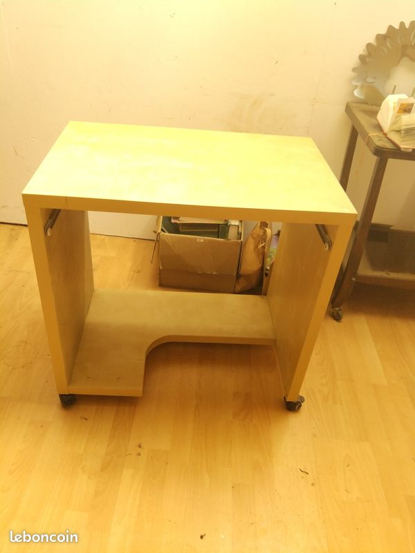 Petit bureau sur roue (image 1)