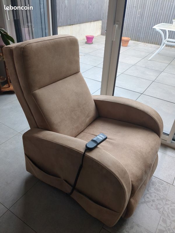 Fauteuil électrique 100 euros (image 1)