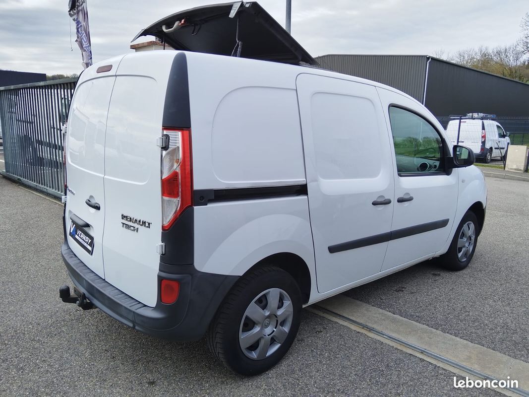 PRIX 7 900 HT RENAULT KANGOO 1.5 DCI 90 CV GRAND CONFORT AVEC GIRAFON et ATTELAGE GARANTIE / REVISER reprise possible de votre ancien véhicule (image 5)