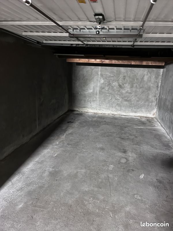Garage/Box fermé de 15 m² (image 1)