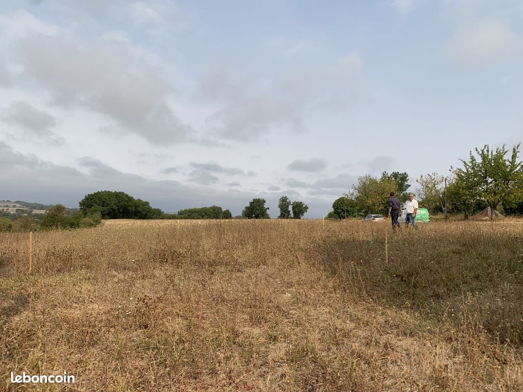 Terrain 1700 m² · à Boisse · 1 700 m² · 23 000 €