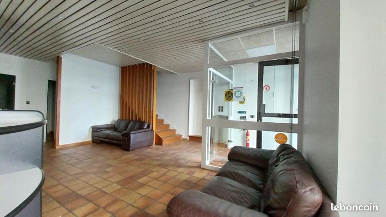Immeuble 13 pièces 238 m²