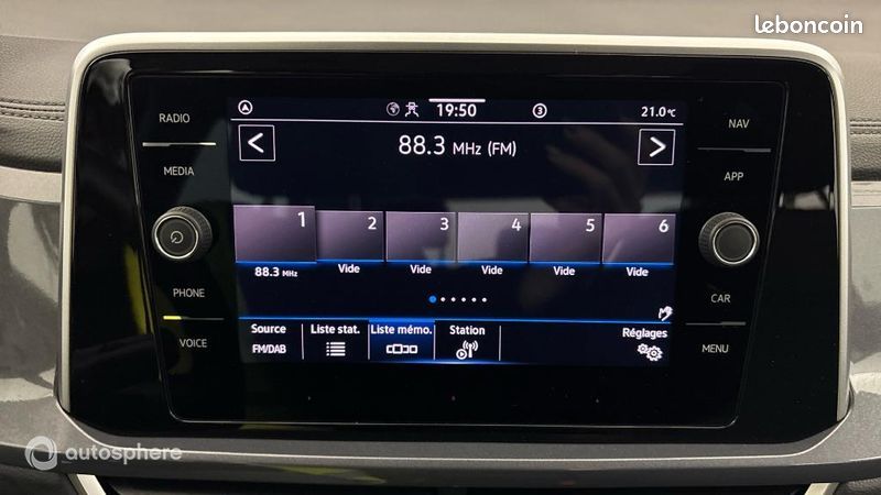 Volkswagen T-Roc 1.5 TSI EVO 150ch Style DSG7 (image 19)