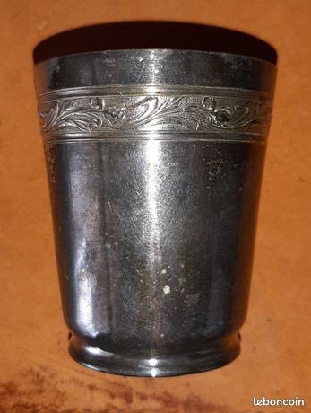 Timbale Ancienne En Métal Argenté – Orfèvre Corsin – Gravé Suzanne