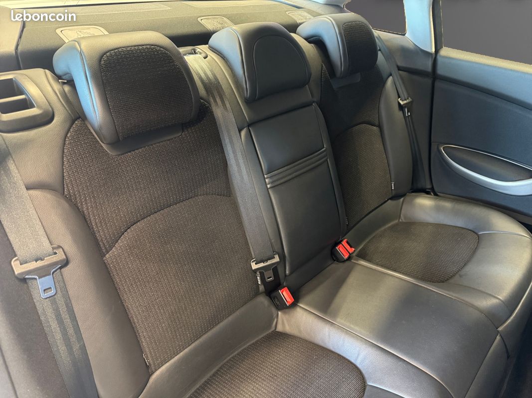CITROEN C5 III 2.0 BLUE HDI 150 HYDRACTIVE EXCLUSIVE - 150Ch - Garantie 12 mois (image 11)