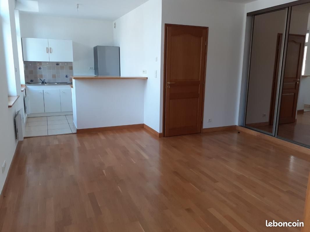 Appartement 2 pièces 44 m² · à Cambrai · 44 m² · 525 €