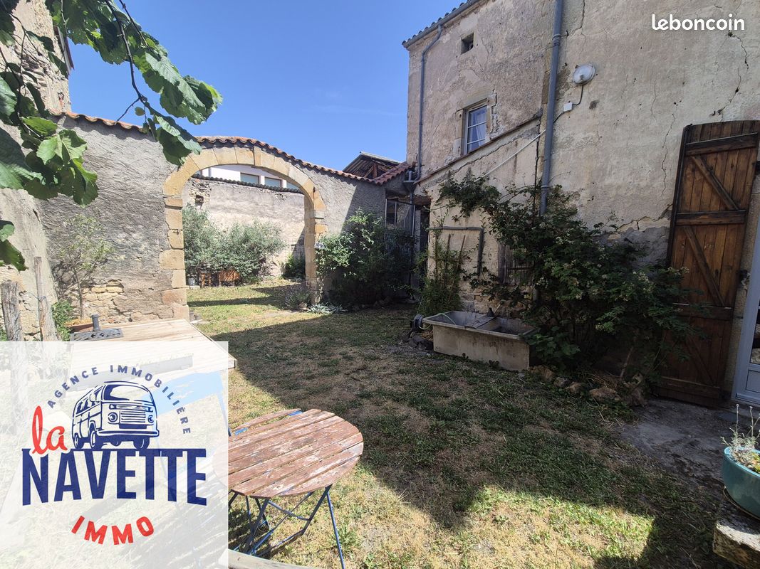 Maison 5 pièces 174 m² · à La Sauvetat · 174 m² · 295 000 €