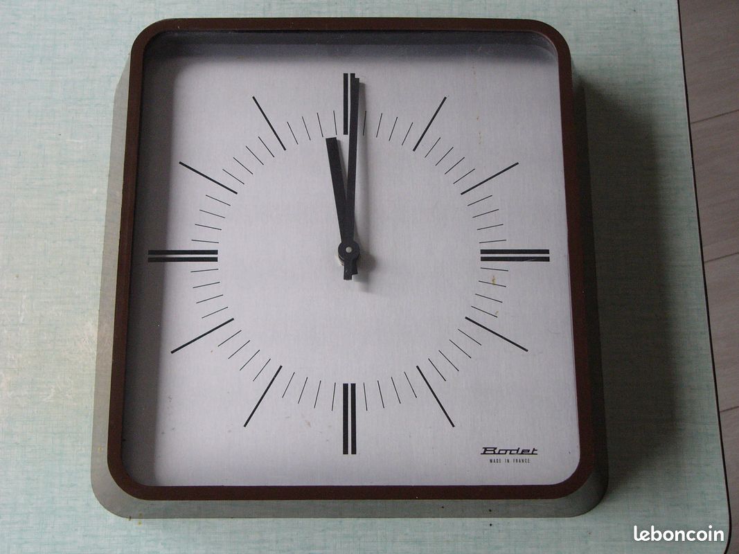 Horloge De Table Konus Années 80 Space Age