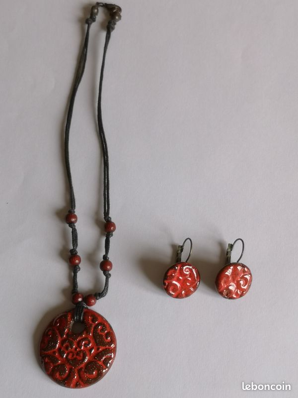 Parure collier + boucles rouge artisanale (image 1)