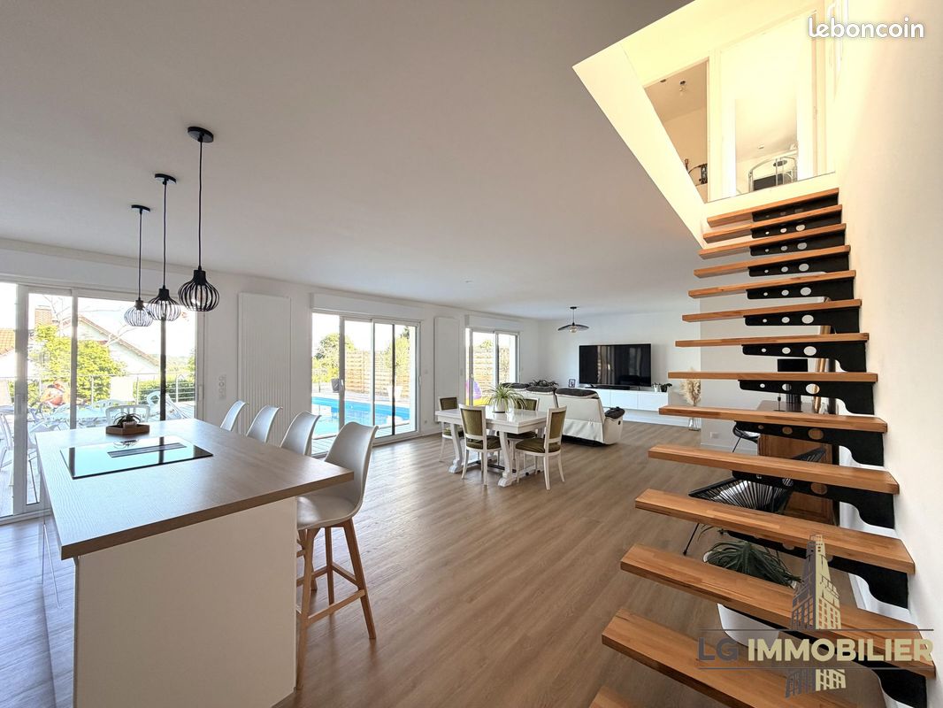 Maison 6 pièces 199 m² · à Bougainville · 199 m² · 429 000 €