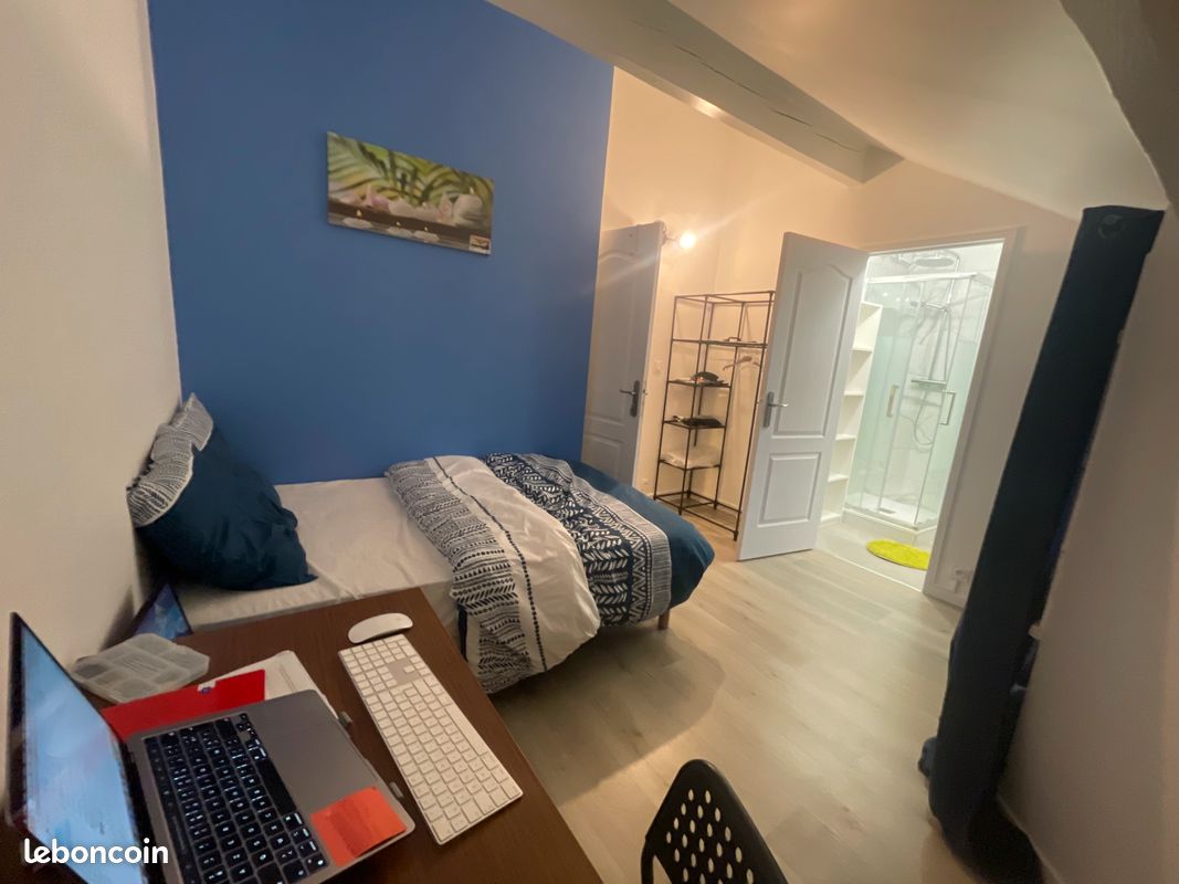 Appartement 5 pièces 95 m² · à Évry-Courcouronnes · 95 m² · 620 €/mois