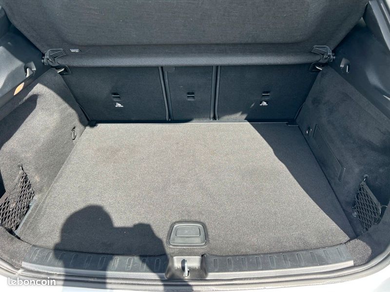 Mercedes Gla 200 d AMG Line (image 7)