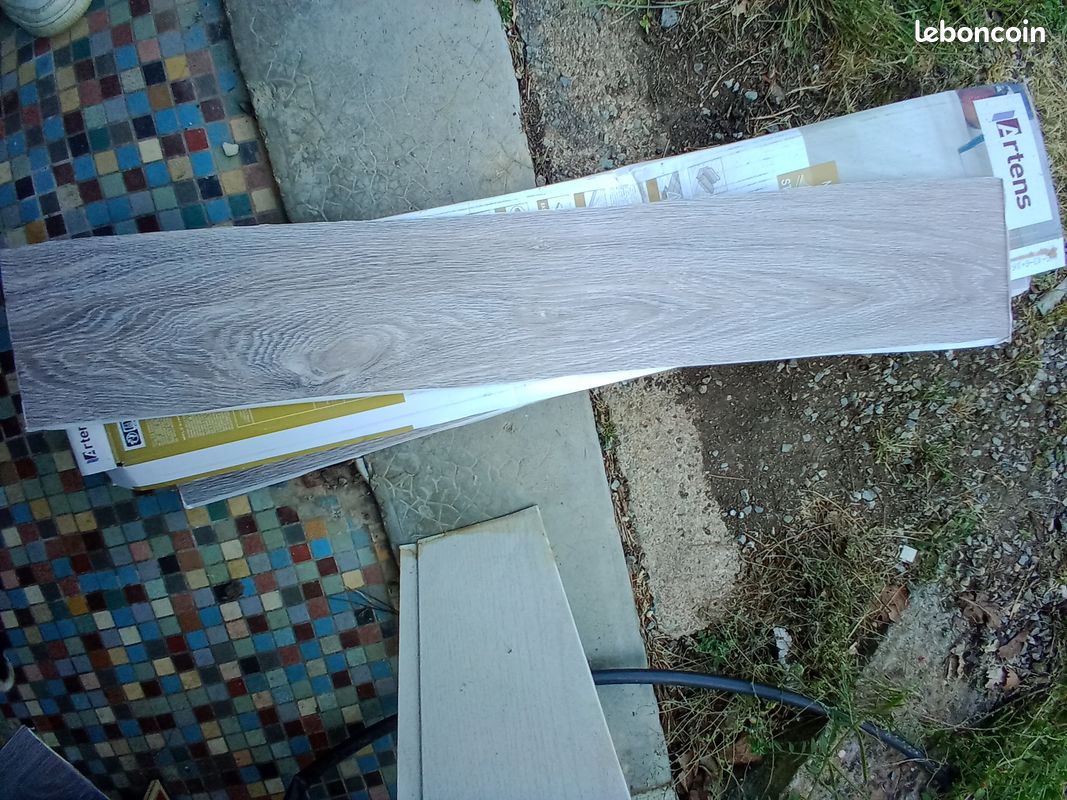 Lame de parquet à coller (image 1)